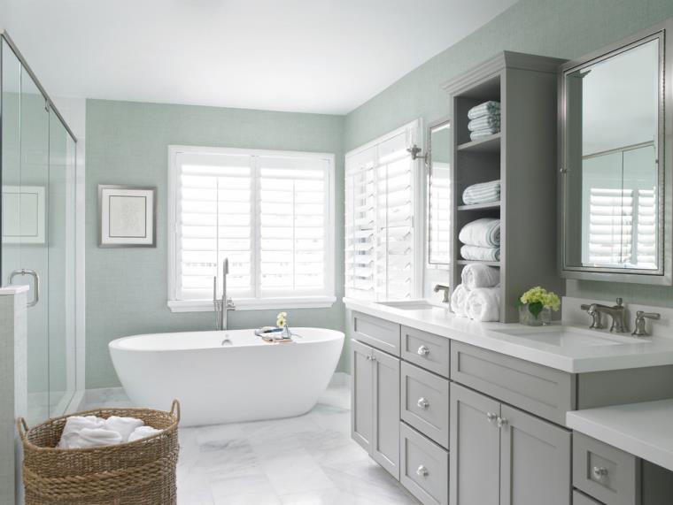 világos színű-egyszerű-gubanc-fürdőszoba