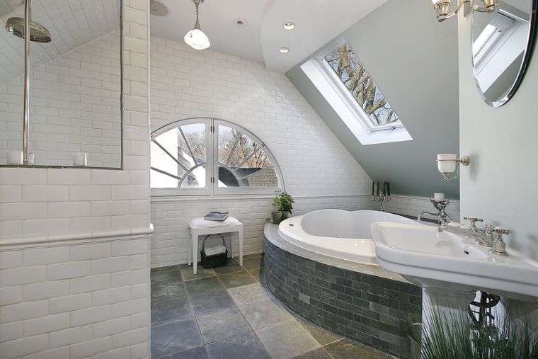 kosi podovi u kupaonici dizajn interijera