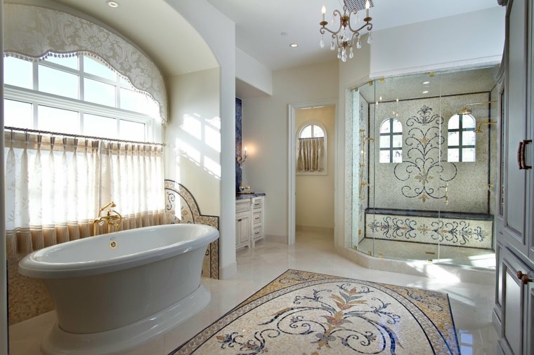 Maroko vonios kambarys-tipiškas mozaikos plytelių klojimas