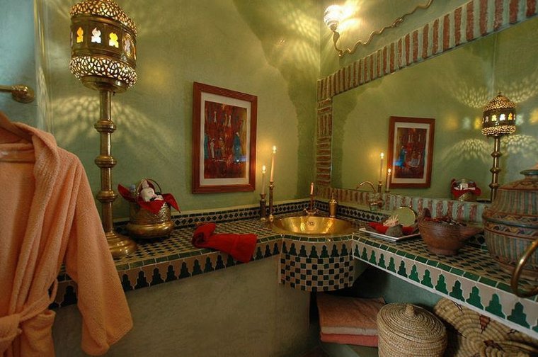 Marokkói fürdőszoba egzotikus hangulat