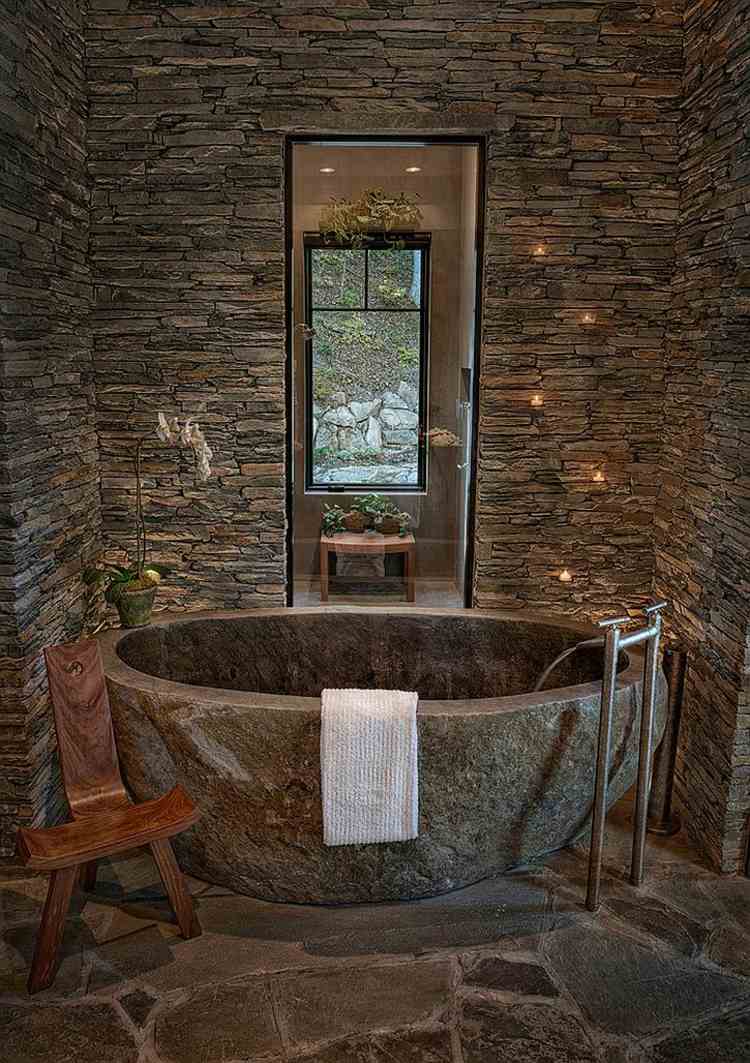 rustikalna kamena kupaonica