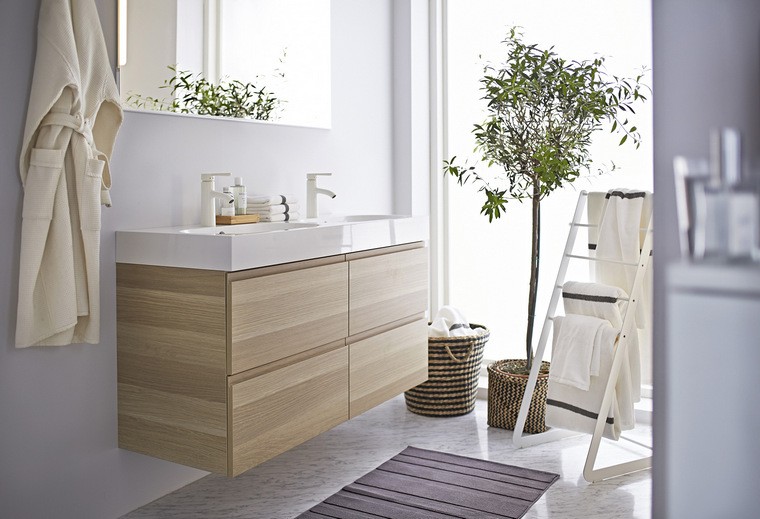 ikea-scandinavo-tappeto-bagno-idea-mobili-legno