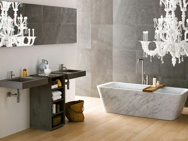 bagno con vasca in marmo