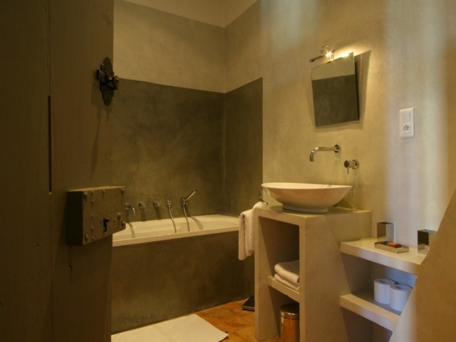 decorazione del bagno in tadelakt rustico