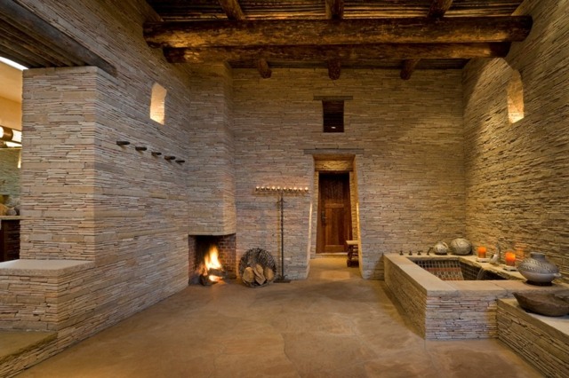 バスルームの石造りの暖炉のレイアウト