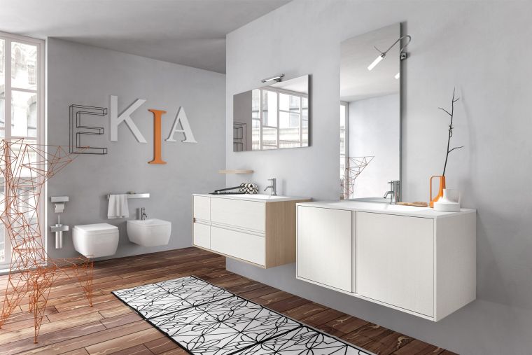 kupaonica modernog dizajna s drvenim oblogama