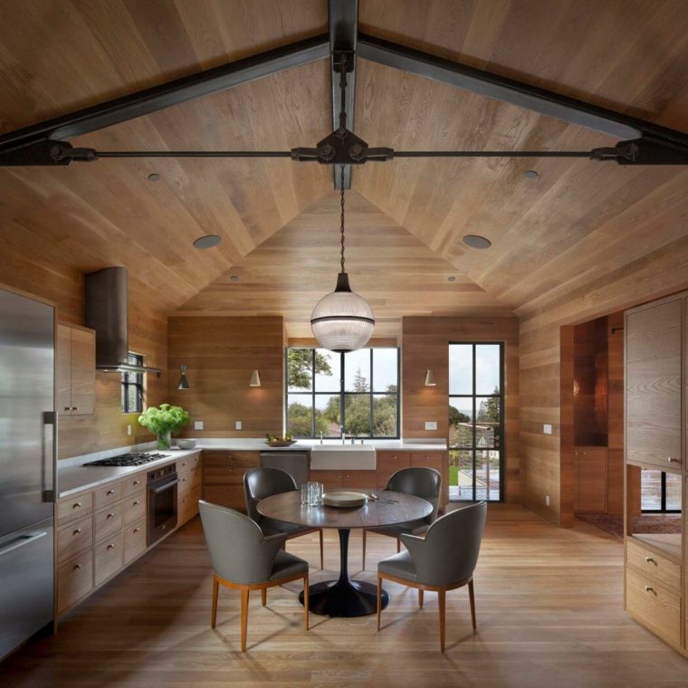 Tavolo da pranzo rotondo con lampada da sala da pranzo in legno dal design contemporaneo