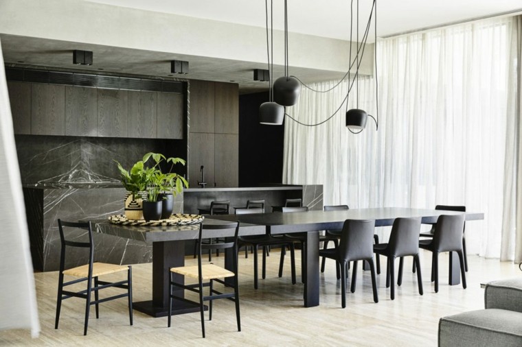 modern étkező kialakítás étkezőasztal székek függő lámpatest