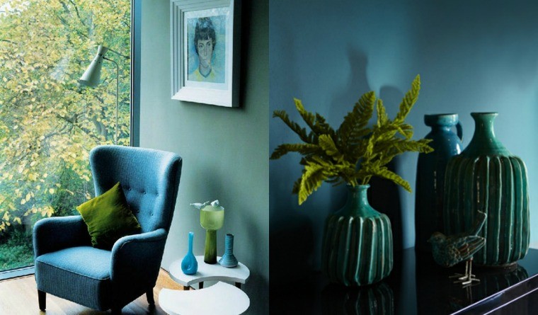 benzinsko plava dnevna soba ideja fotelja jastuci zidni dekor