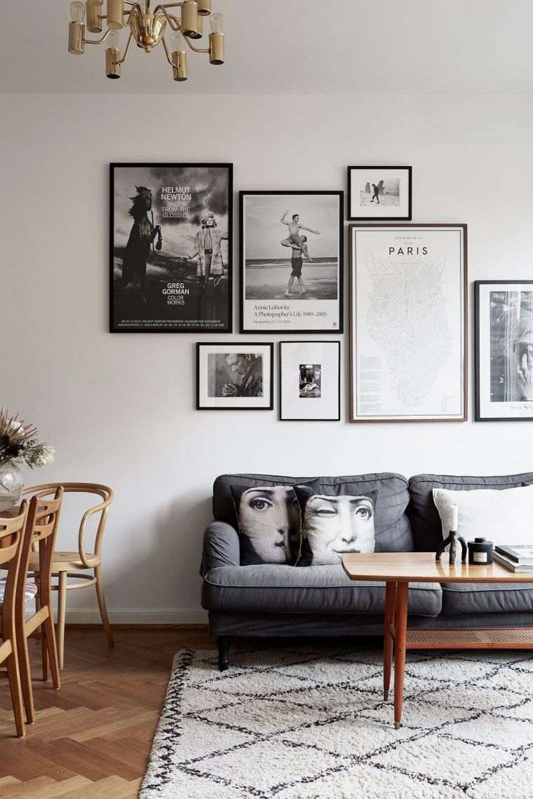 minimalistinė juoda ir balta svetainė