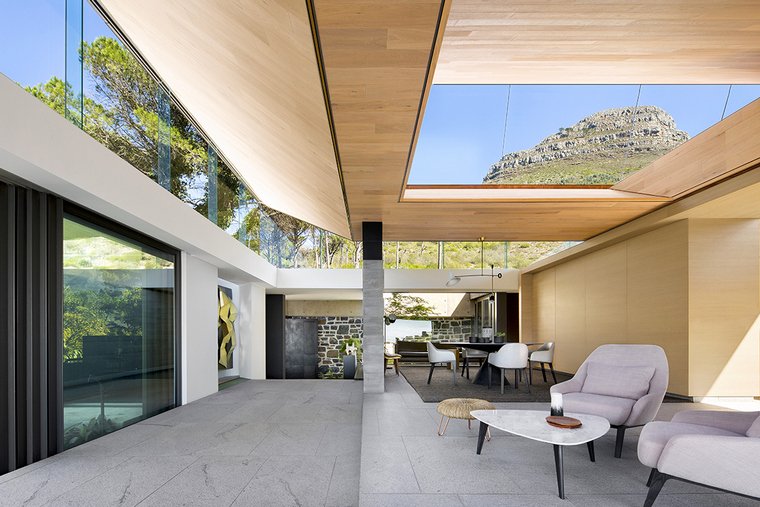 Medinis stiklas SAOTA Kloof 119A