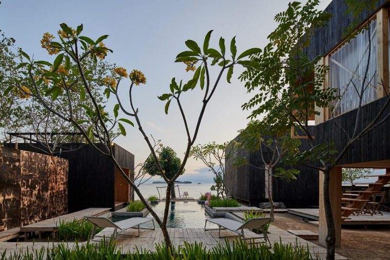 Sasak Lombok bungalov kiyakabin jednostavne arhitekture pogled koji oduzima dah