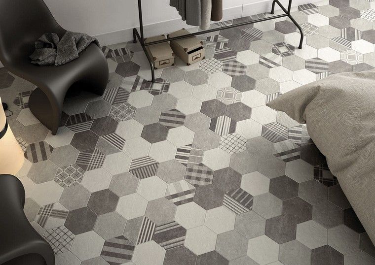 interjero dizainas-vinilo-grindų imitacija-cemento plytelė