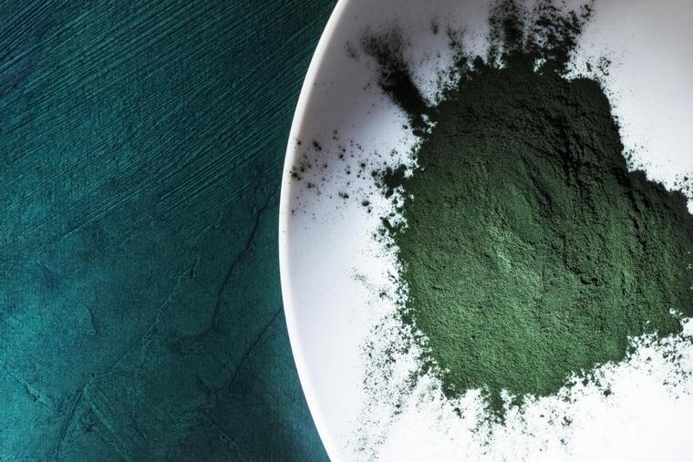 spirulinos milteliai kaip vartoti