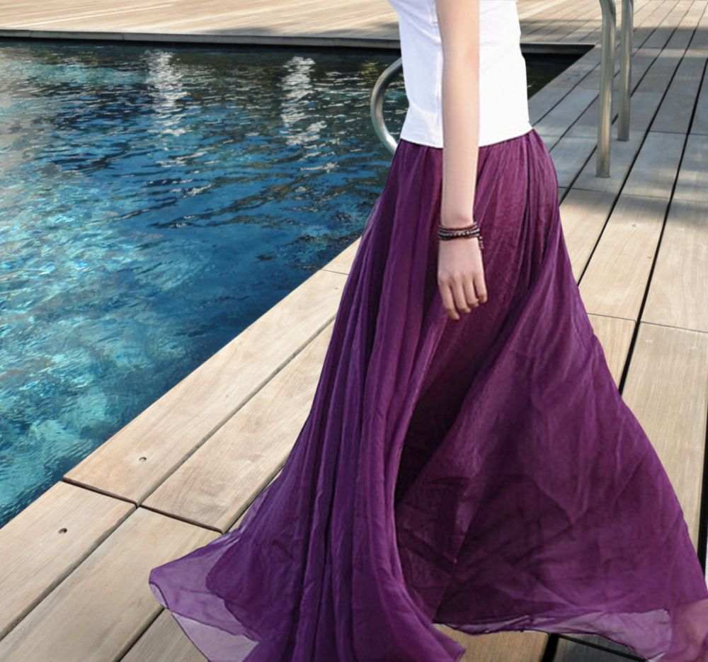 ボヘミアンスタイルの紫色のドレス明るい色