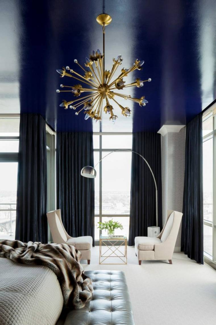 plava moderna elegantna spavaća soba Tobi Fairley