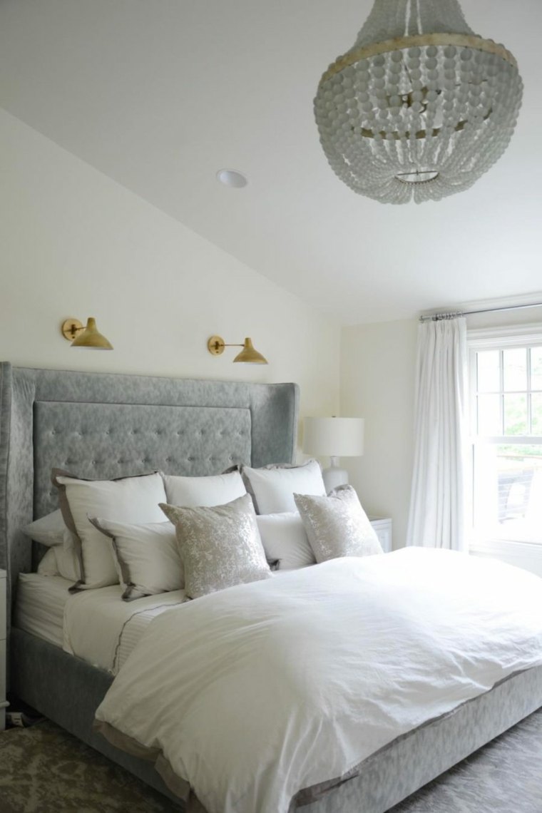 elegantna svijetlo siva bijela spavaća soba od D2 Interieurs