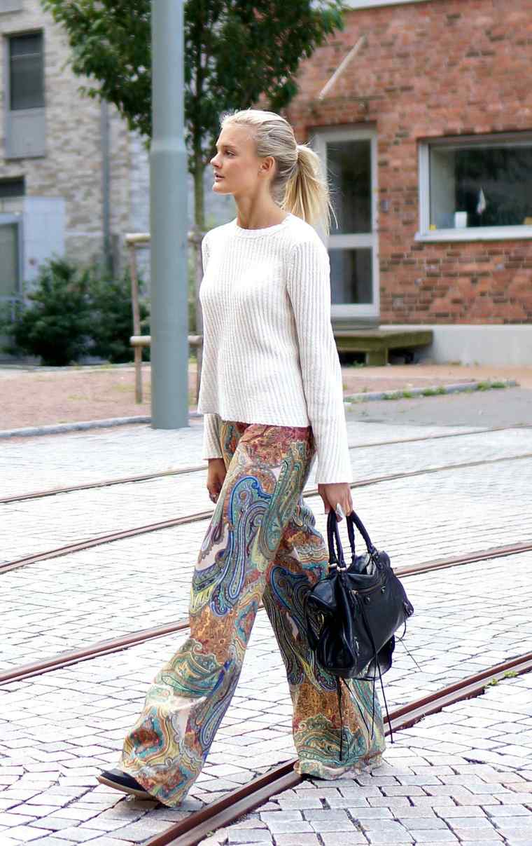 abbigliamento hippie chic trend moda pantaloni stampe donna