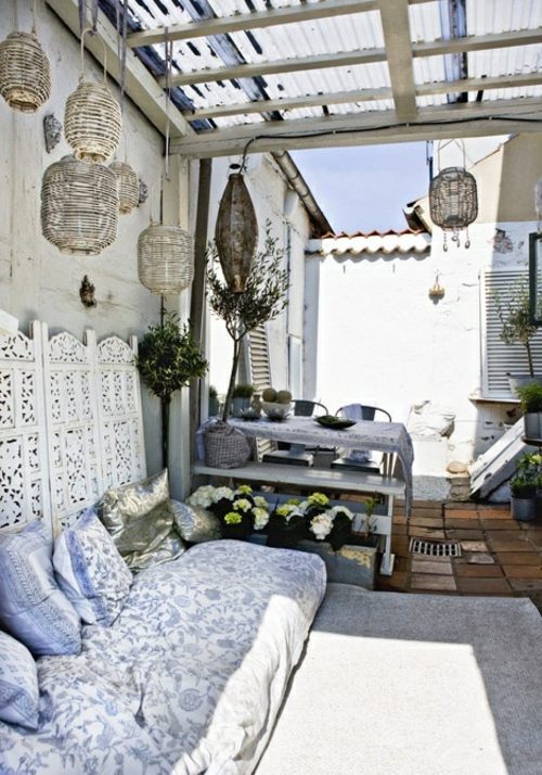 paprastas Maroko stiliaus kiemelis