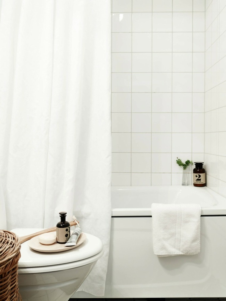 camera da letto principale bagno piccolo spazio decorazione scandinava