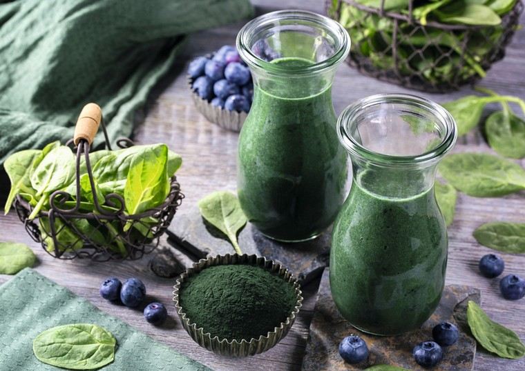 spirulina smoothie od špinata sa špinatom