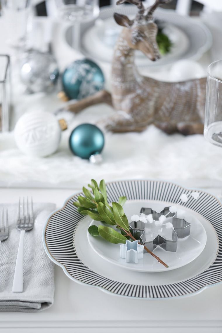 božićno plavi srebrni stol