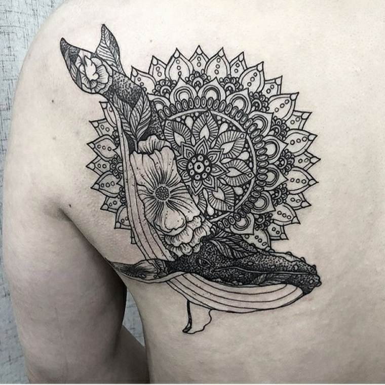 banginio nugaros tatuiruotės dizainas