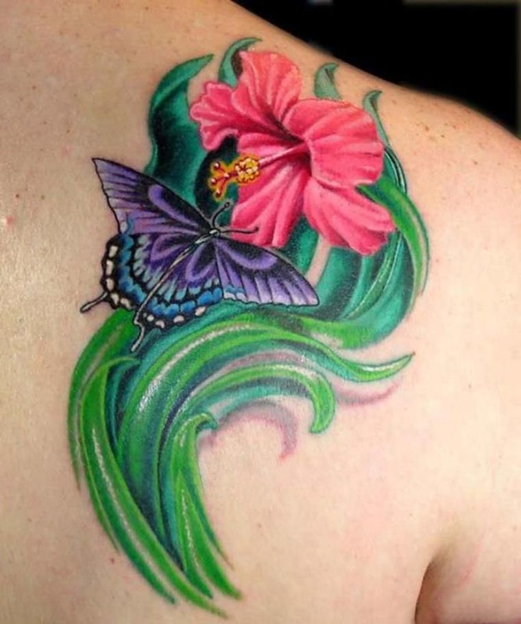 tetovaža-cvijeće-hibiskus-ramena-žena