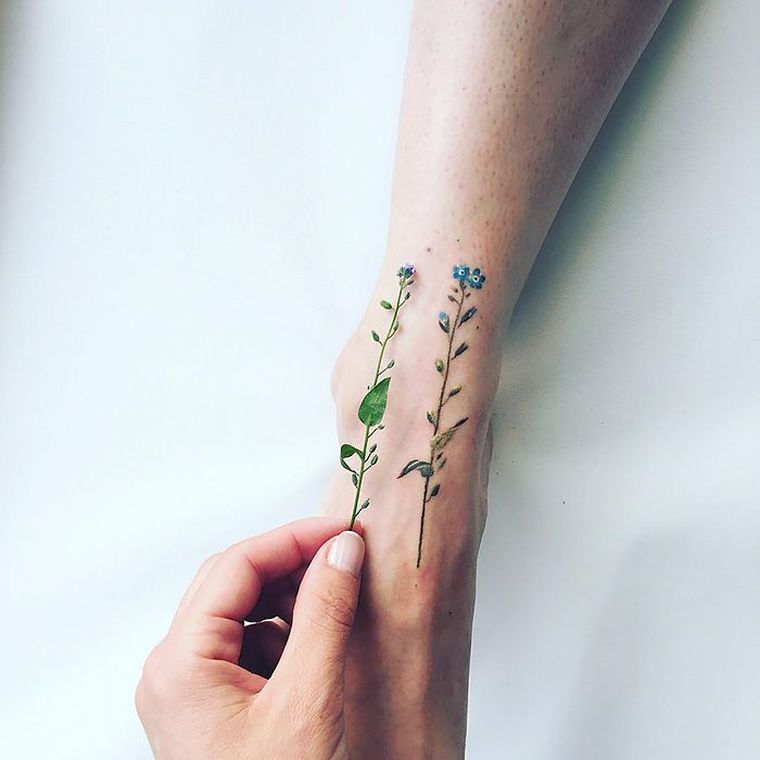 cvijet-tetovaža-za-ženu