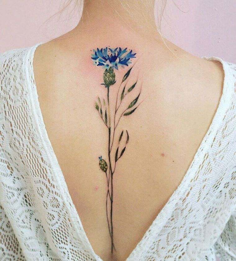 tatuiruotė-originali-diskretiška-nugaros moteris