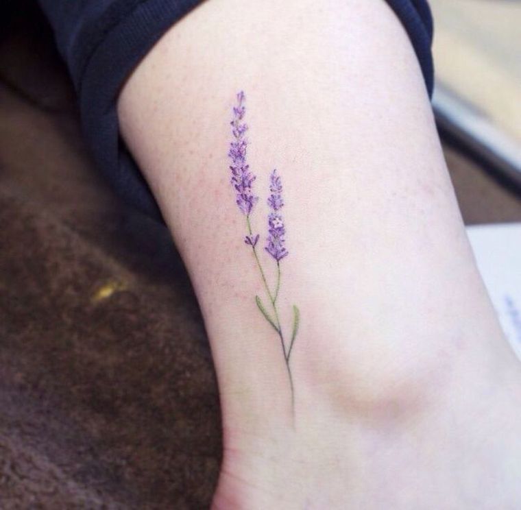 tatuaggio-fiore-lavanda