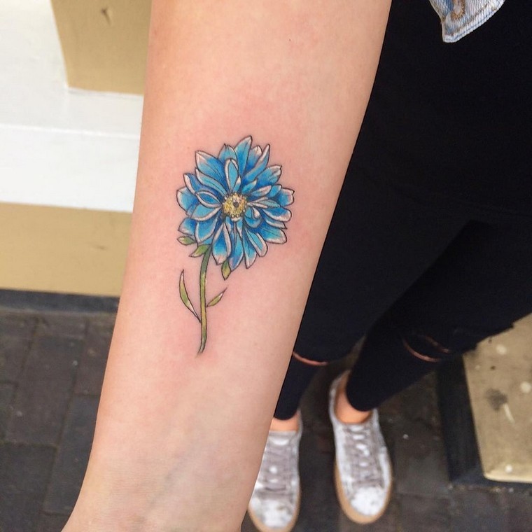 cvjetne tetovaže za žene