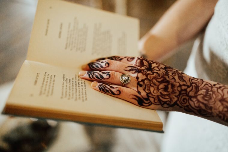 laikinos chna tatuiruotės-moteris-ranka piešimo patarimai