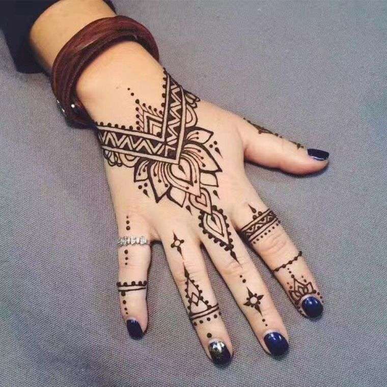 nem állandó-kézi-henna-tetoválás-tervezés