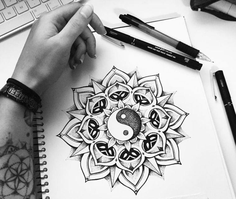 mandala design férfi és nő tetováláshoz