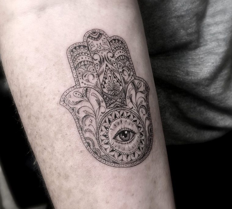 tatuaggio occhio e mandala