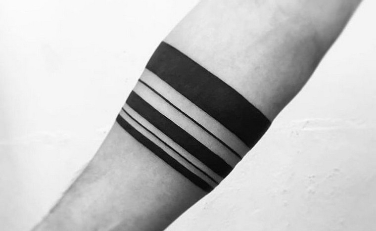 tatuaggio-braccio-uomo-donna-originale
