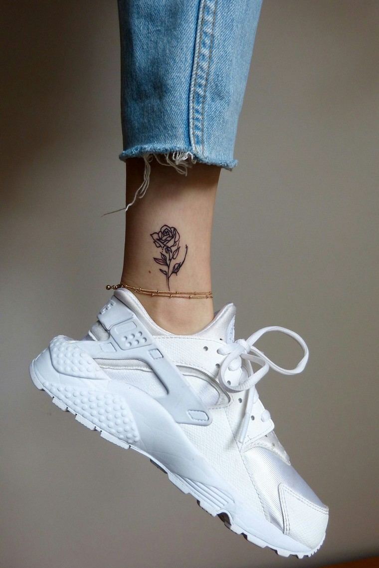 rózsa tetoválás ötlet boka tetoválás