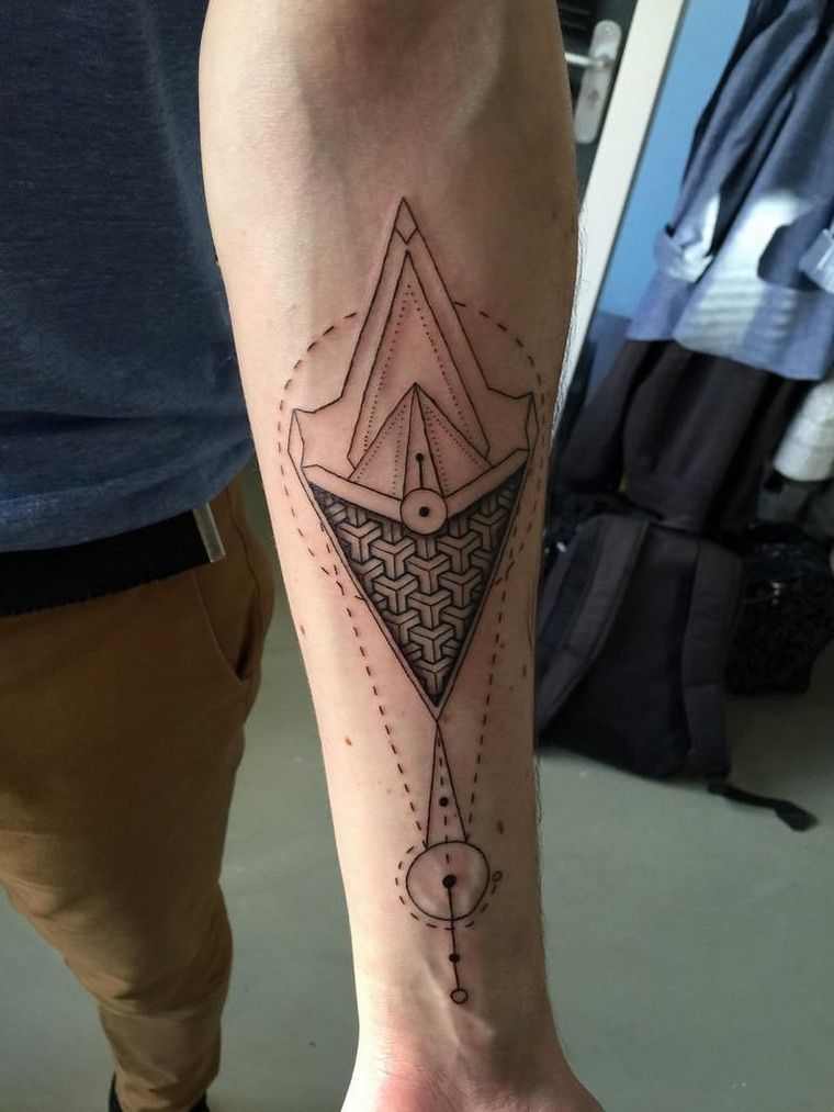 geometrinės tatuiruotės rankos tatuiruotės idėja madingas modelis