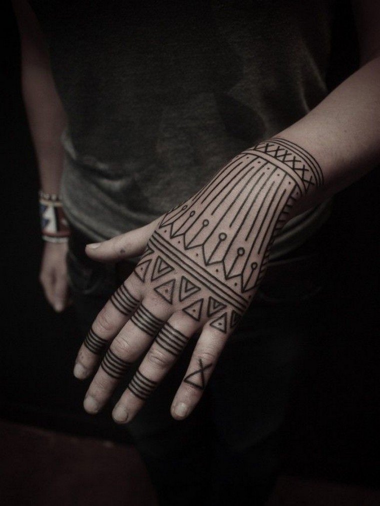 tatuiruočių tendencija genčių rankų tatuiruotė moteris vyras