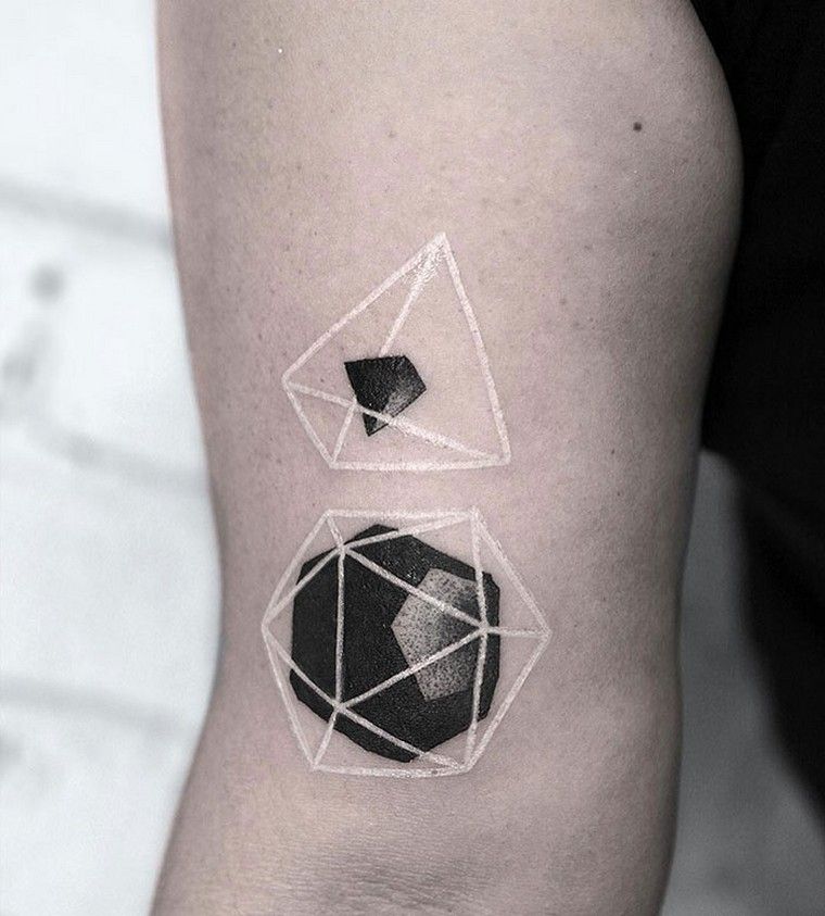 tatuaggio origami tatuaggio alla moda 2019