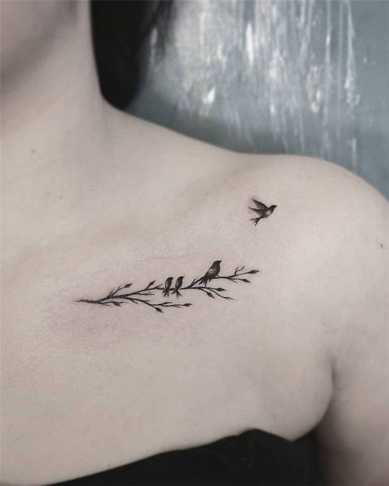 Tatuaggio alla moda 2019 tatuaggio spalla tatuaggio fiore