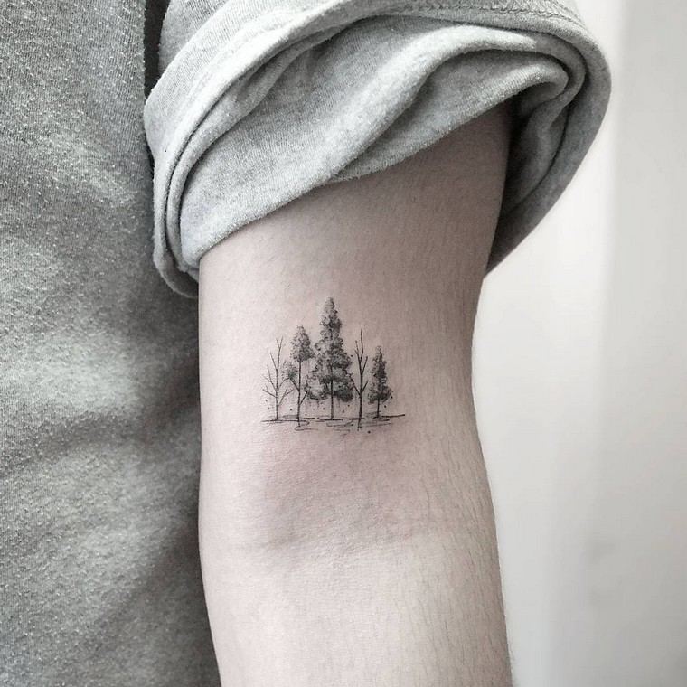 Tatuaggio albero alla moda del 2019