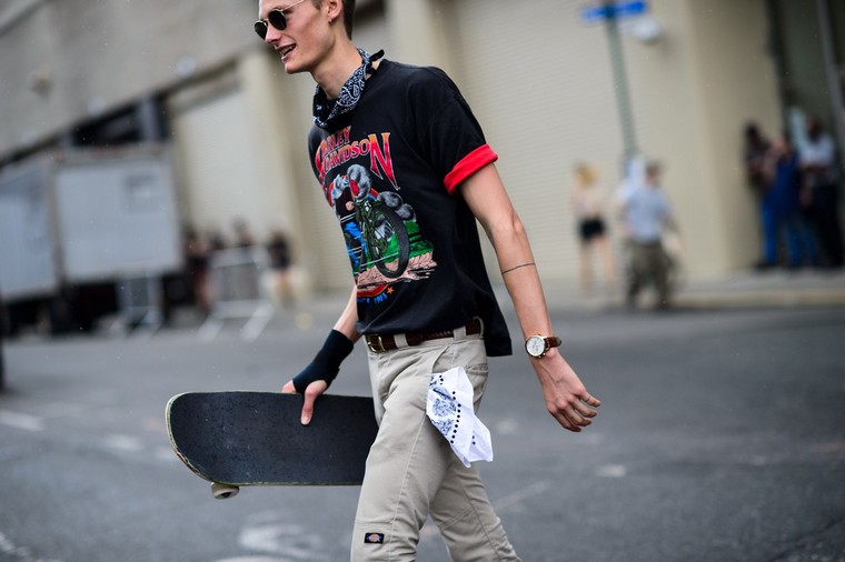 Tendenza moda 2018 idea uomo look retrò fashion