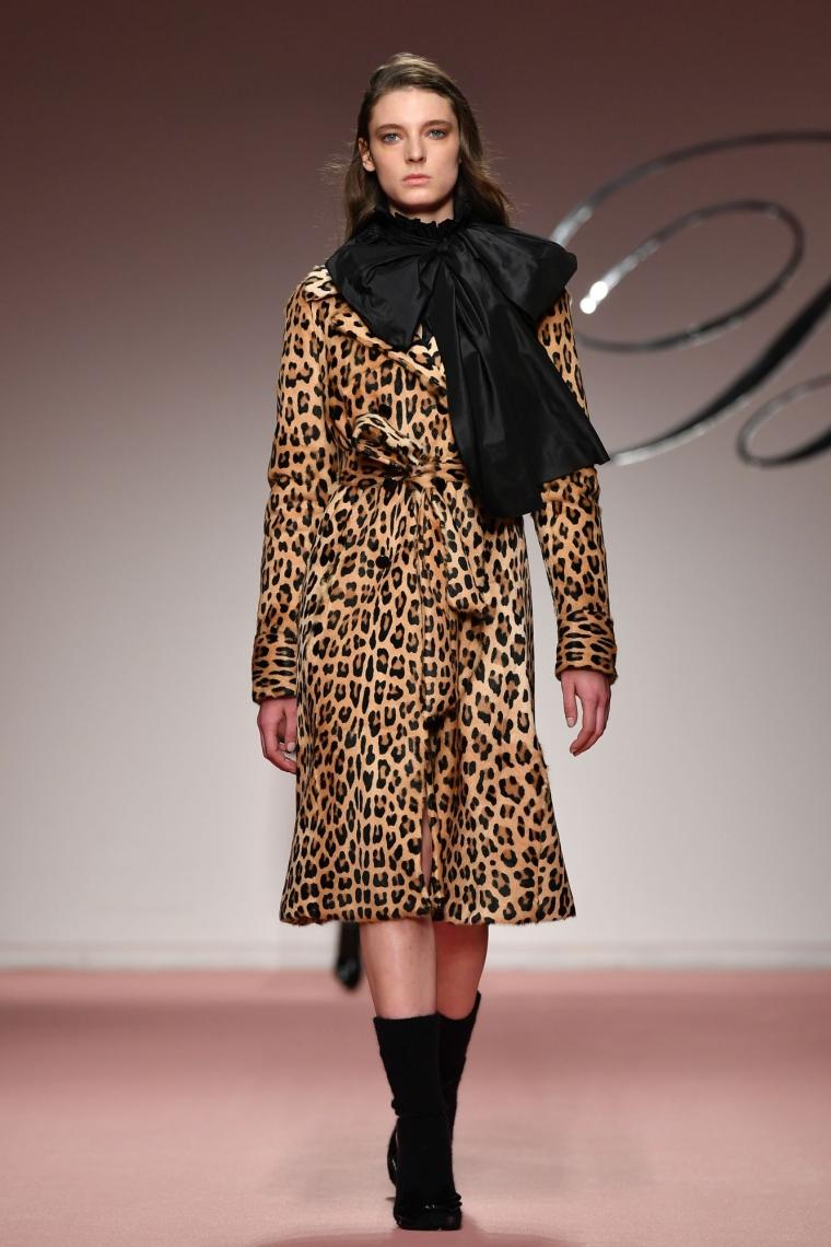 cappotto leopardato tendenza moda invernale 2019-2020