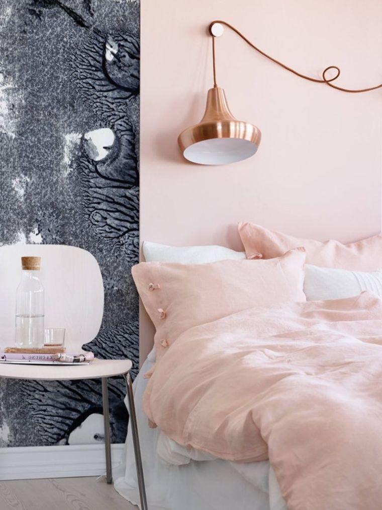 camera da letto in grigio e rosa