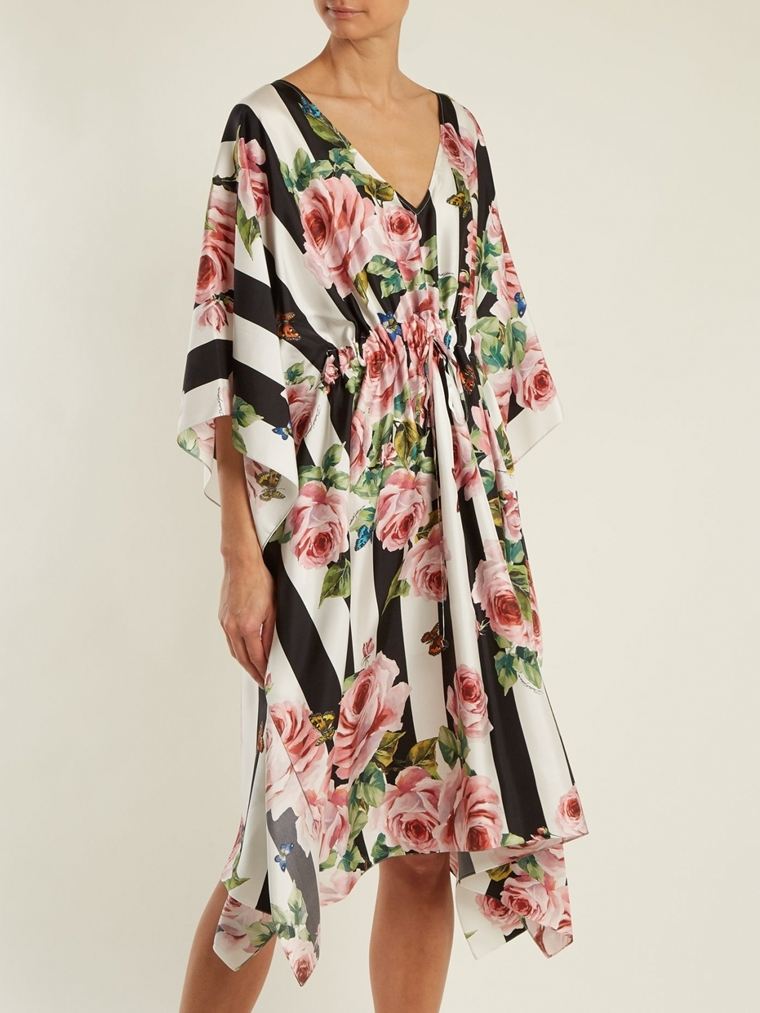 paplūdimio apranga - aksesuarai - gėlių dizaino šilko suknelė