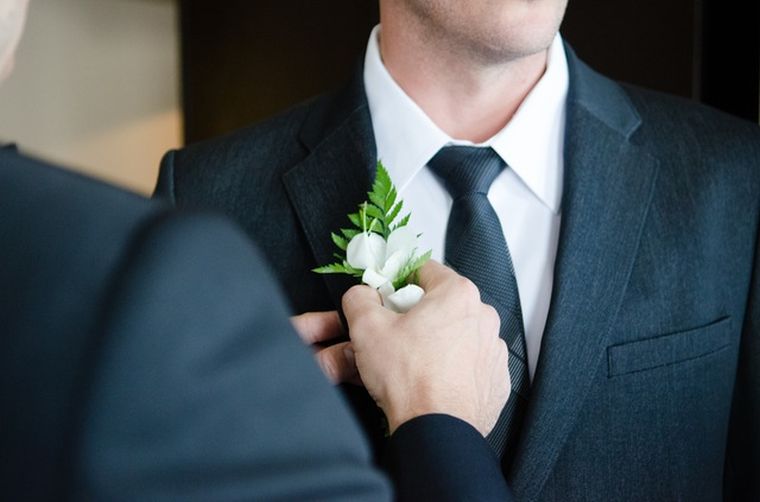 男性の結婚式の服のアクセサリー-スタイル-スーツ-アドバイス-服の選択