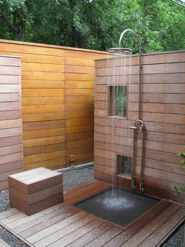 fa terasz szabadtéri zuhany