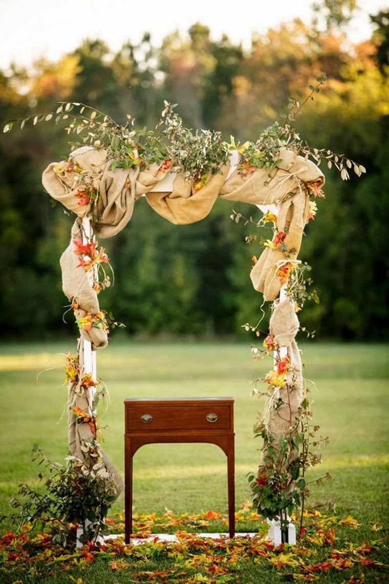 秋の結婚式のアーチのテーマ